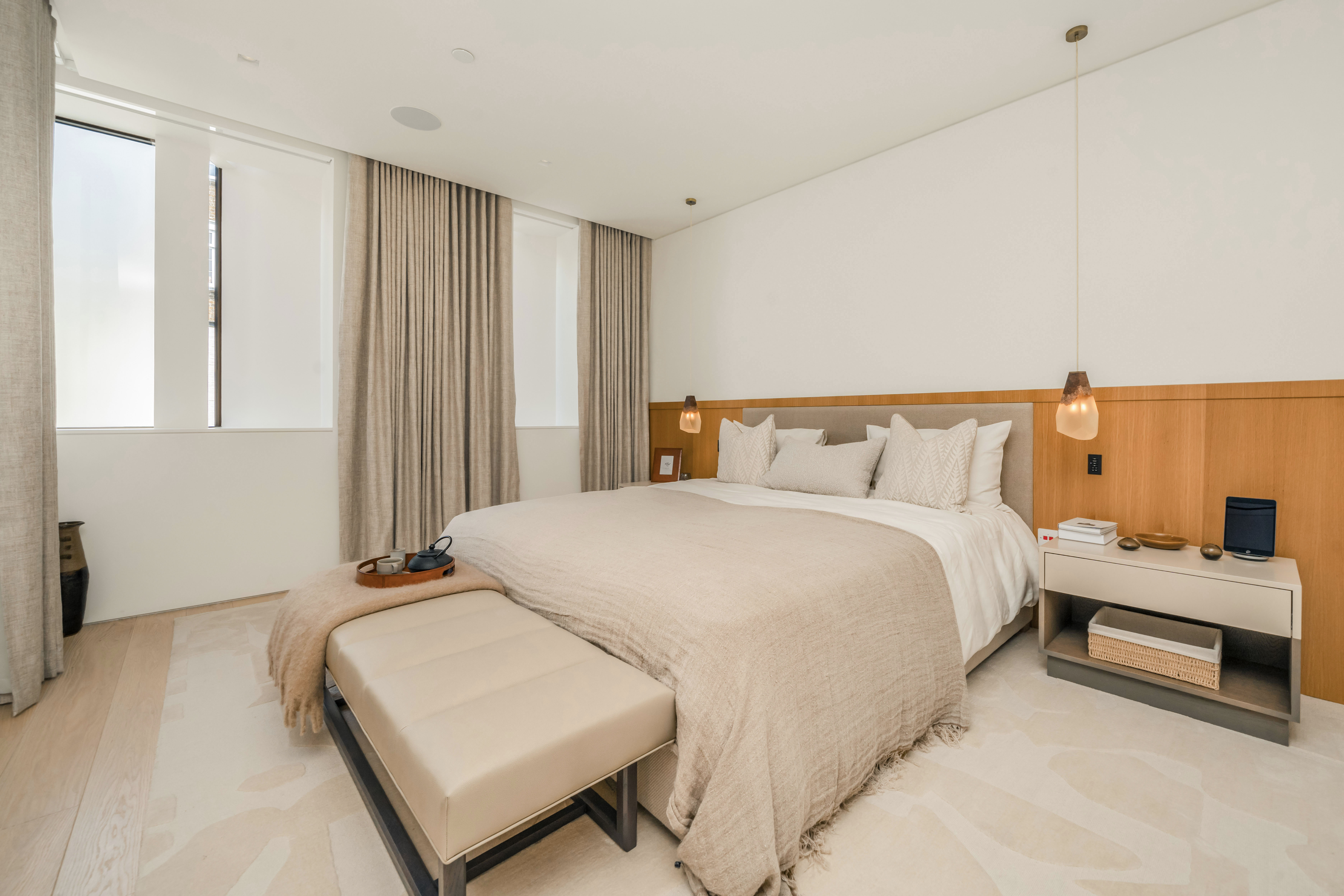Bed detail